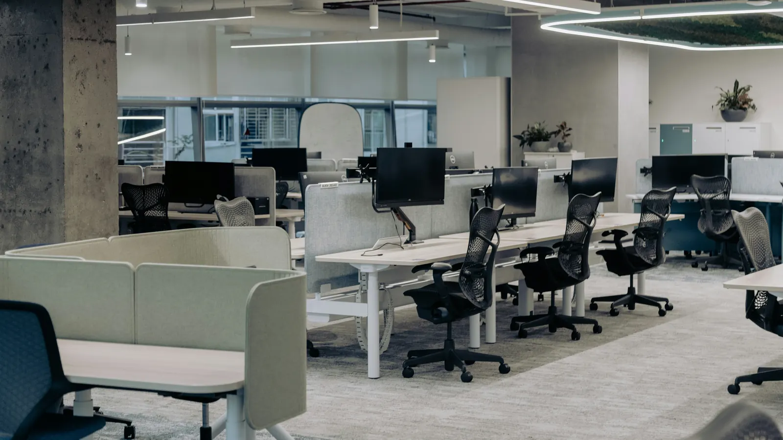 Tuscaloosa office furniture and equipment prepared for commercial cleanout