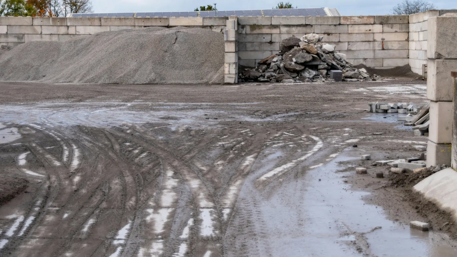 Construction and renovation debris prepared for hauling in Tuscaloosa